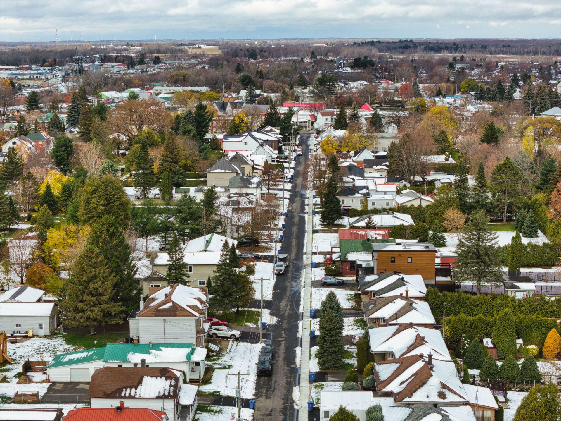 









249


Rue St-Henri

,
Napierville,




QC
J0J1L0

