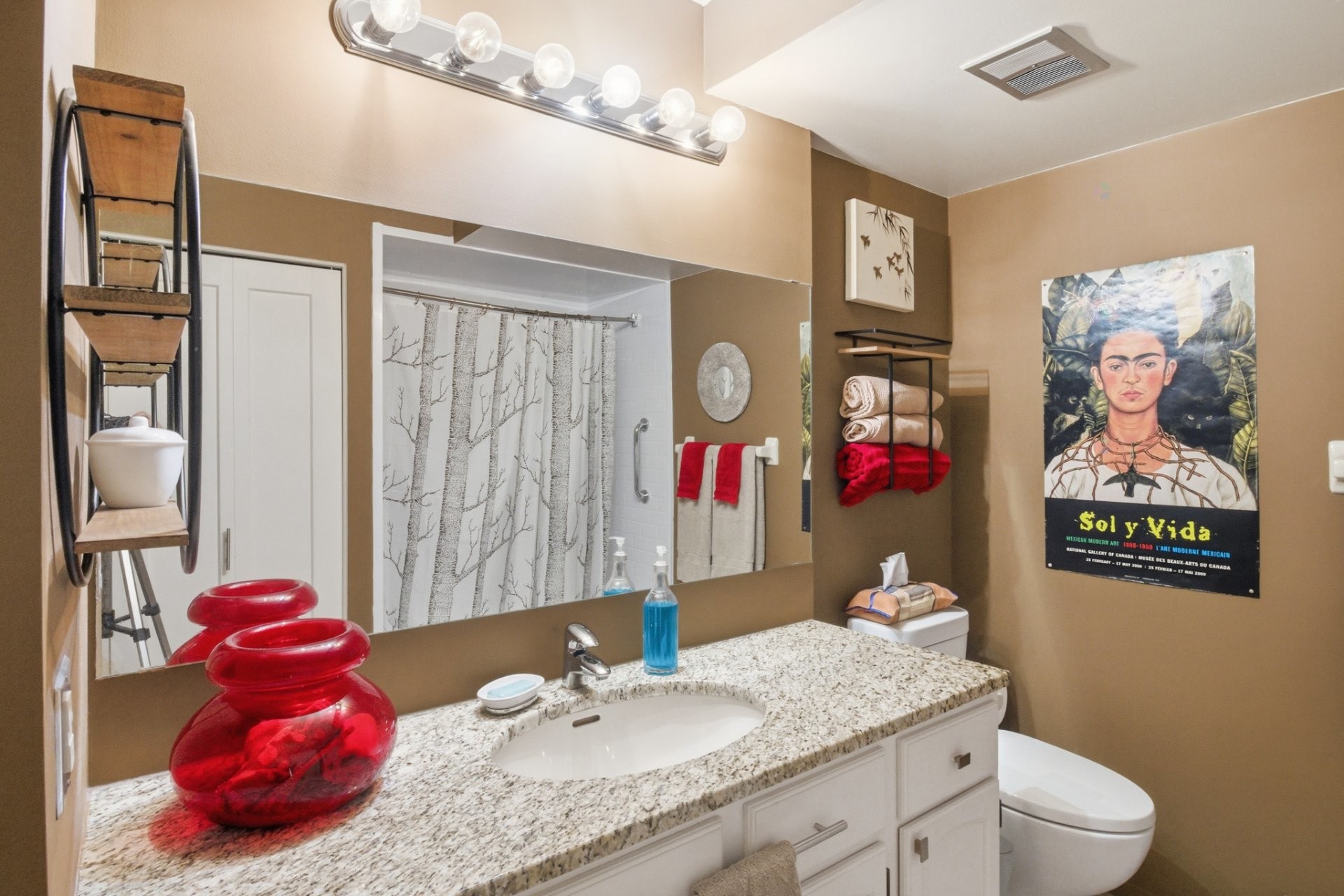 









20


Rue Normand

, 4,
Gatineau (Hull),




QC
J8Y4C4

