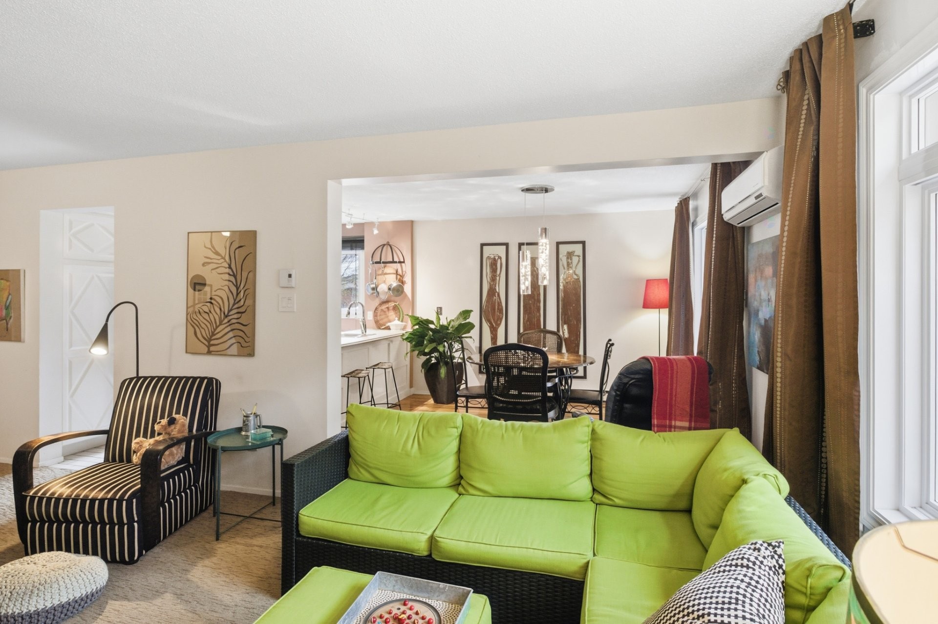 









20


Rue Normand

, 4,
Gatineau (Hull),




QC
J8Y4C4

