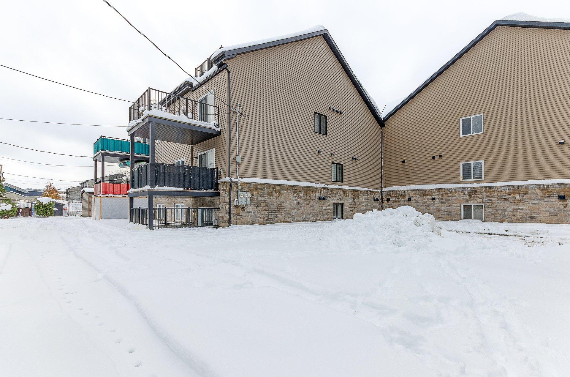 









772


Rue de la Volière

, 2,
Granby,




QC
J2J0J3

