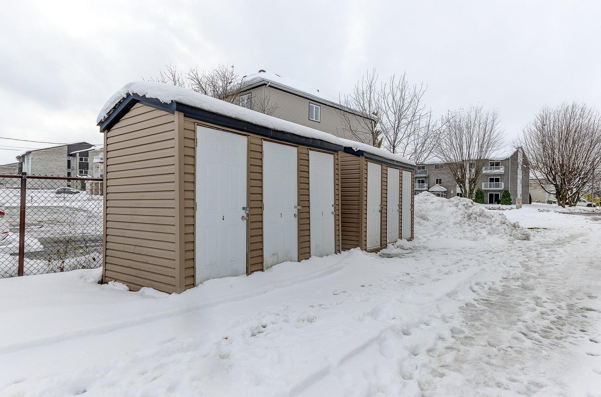 









772


Rue de la Volière

, 2,
Granby,




QC
J2J0J3

