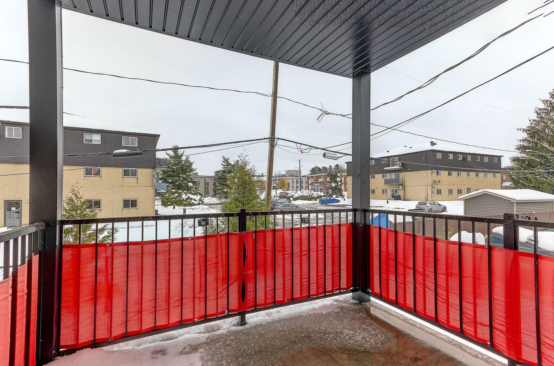 









772


Rue de la Volière

, 2,
Granby,




QC
J2J0J3

