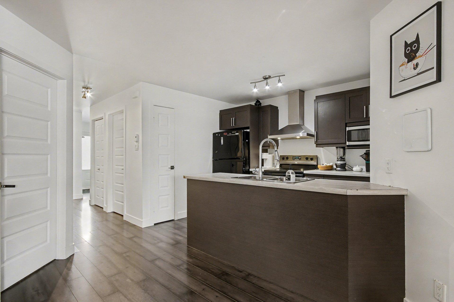 









772


Rue de la Volière

, 2,
Granby,




QC
J2J0J3

