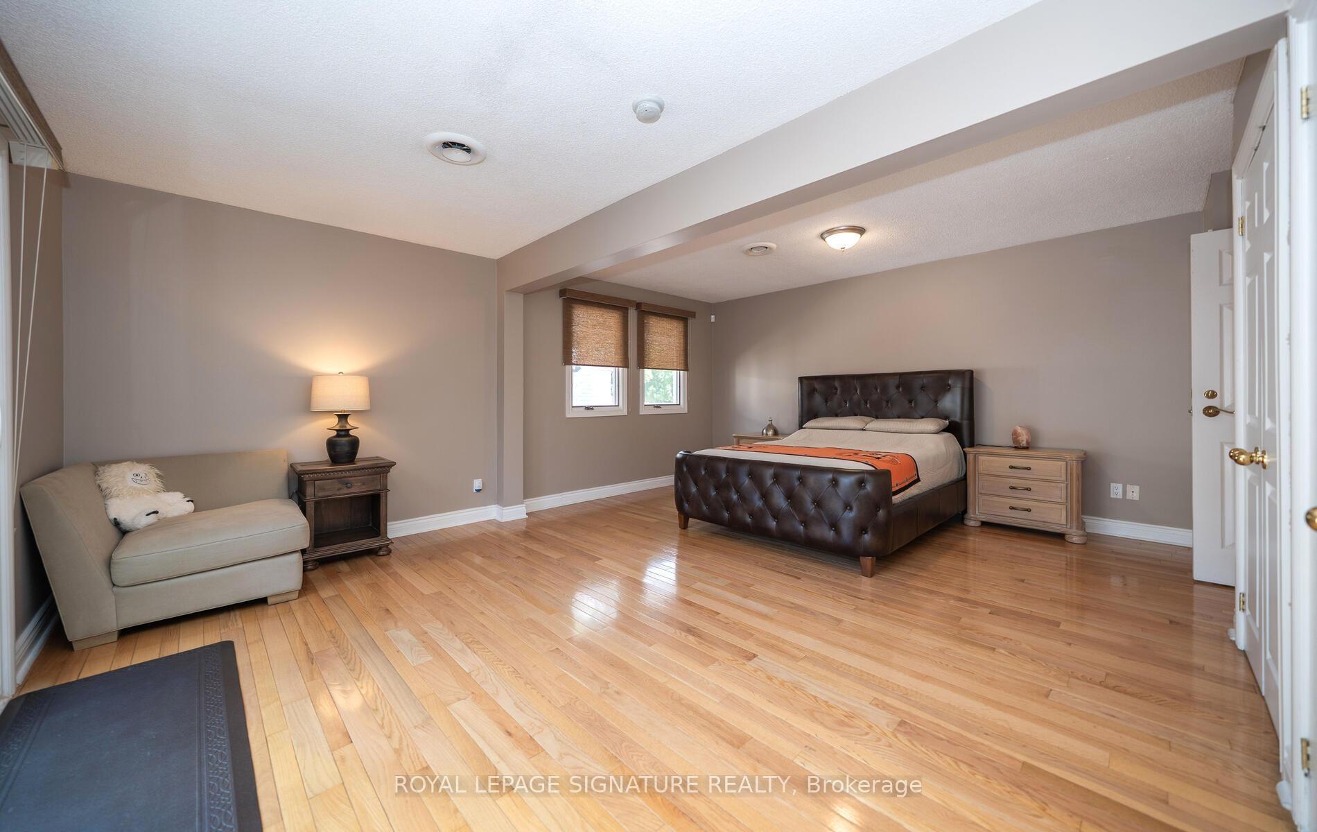 









2098


Pharmacy

Avenue,
Toronto,




ON
M1W 1H8

