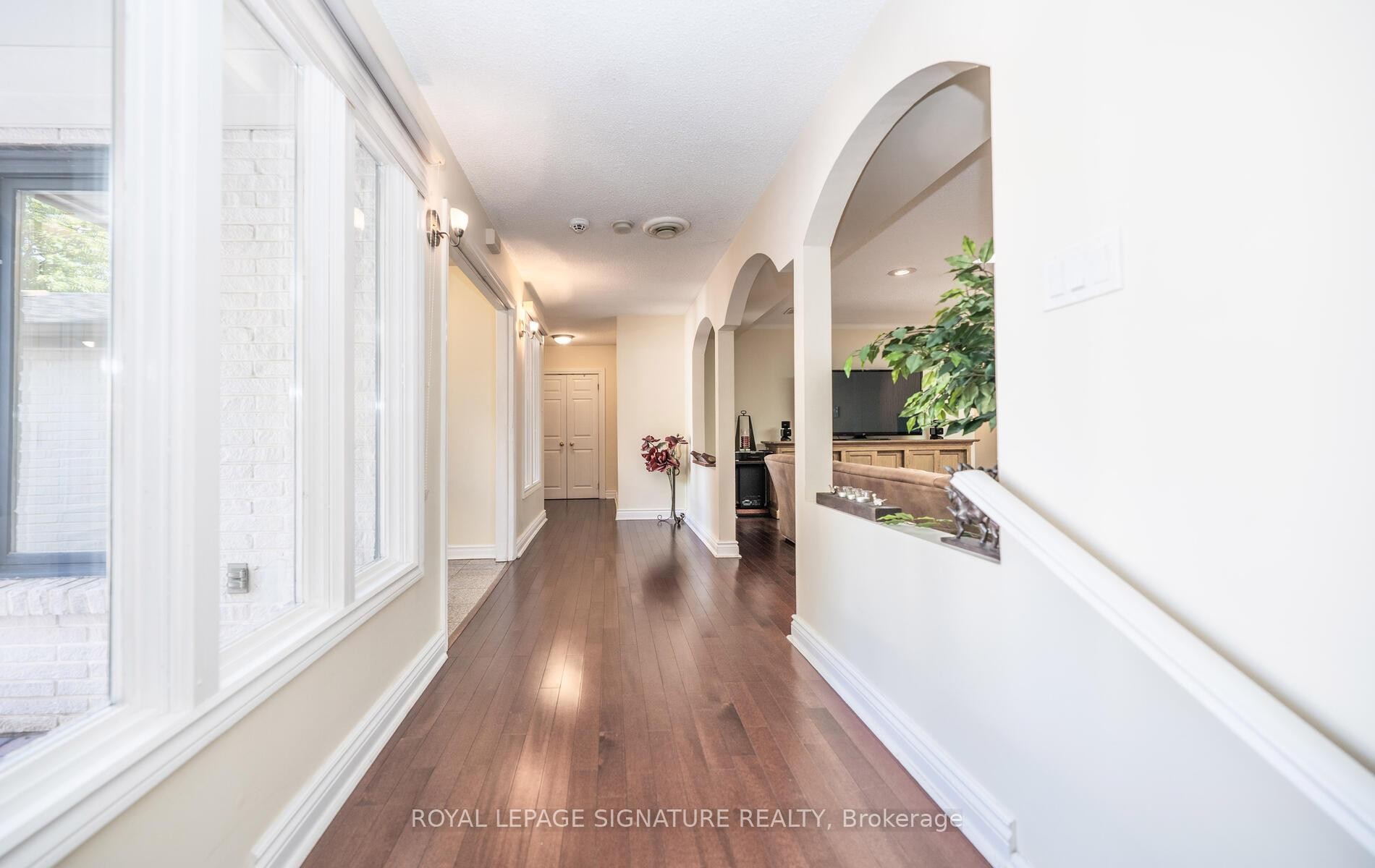 









2098


Pharmacy

Avenue,
Toronto,




ON
M1W 1H8

