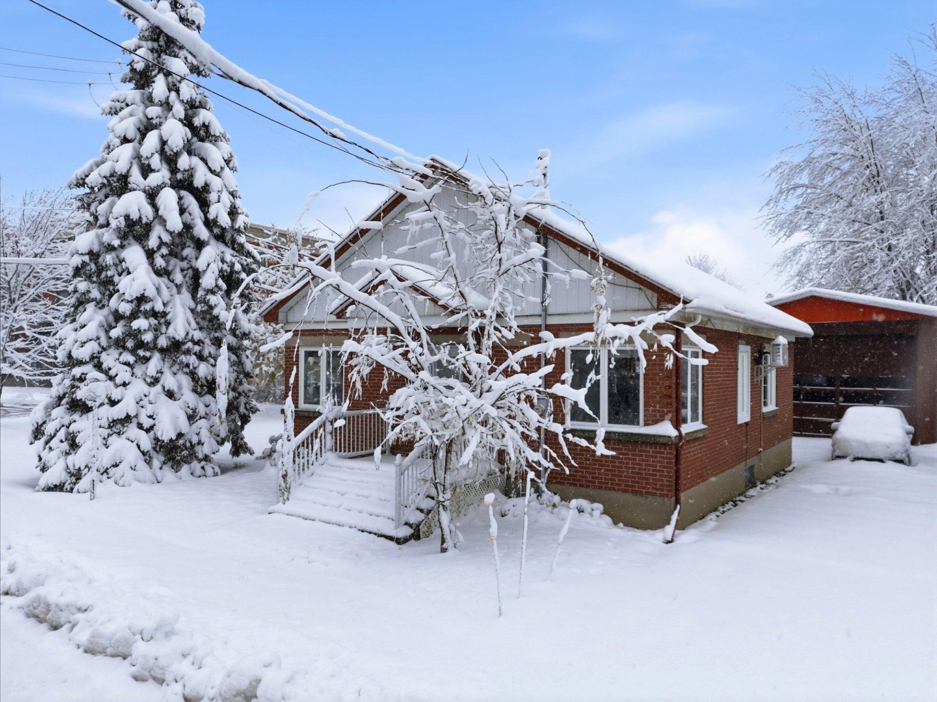 









154


Rue St-Étienne

,
L'Assomption,




QC
J5W1W5

