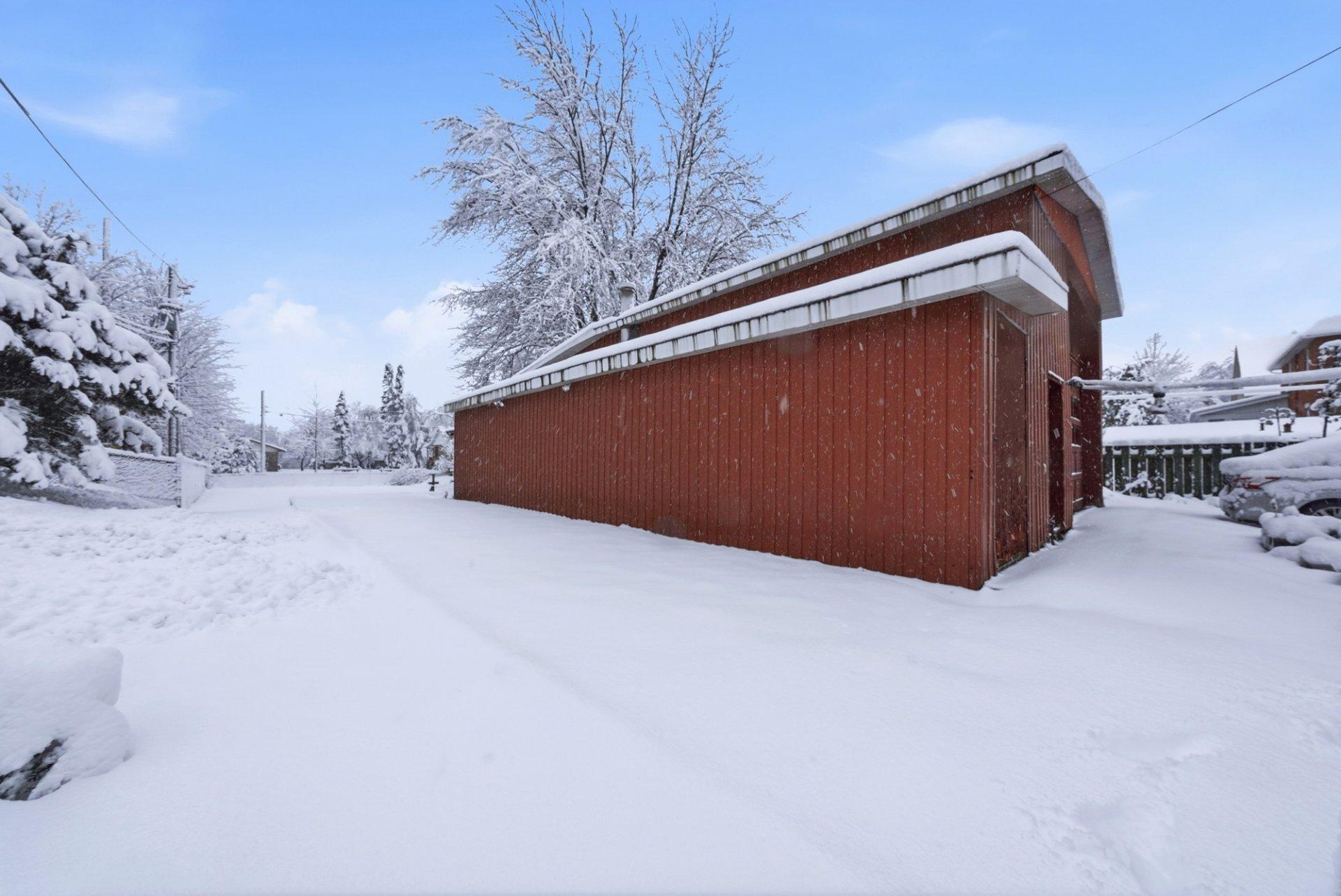 









154


Rue St-Étienne

,
L'Assomption,




QC
J5W1W5

