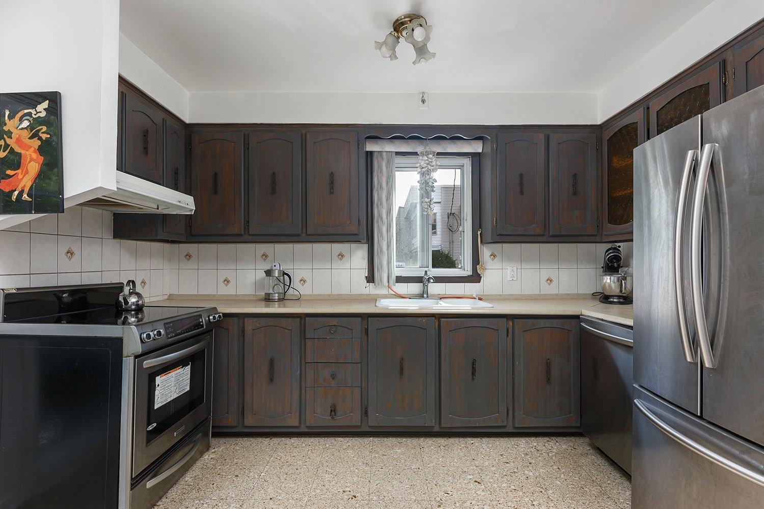 









5701

 - 5703


Av. Coolbrook

,
Montréal (Côte-des-Neiges/Notre-Dame-de-Grâce),




QC
H3X2L9

