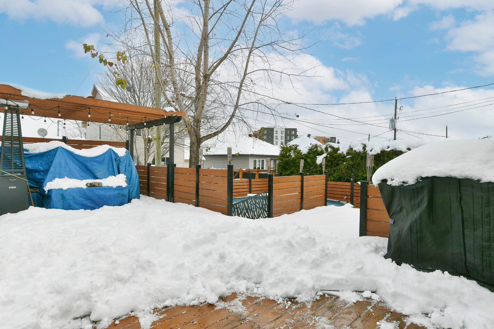 









365


Rue de la Fruitière

,
Saint-Lin/Laurentides,




QC
J5X2R6

