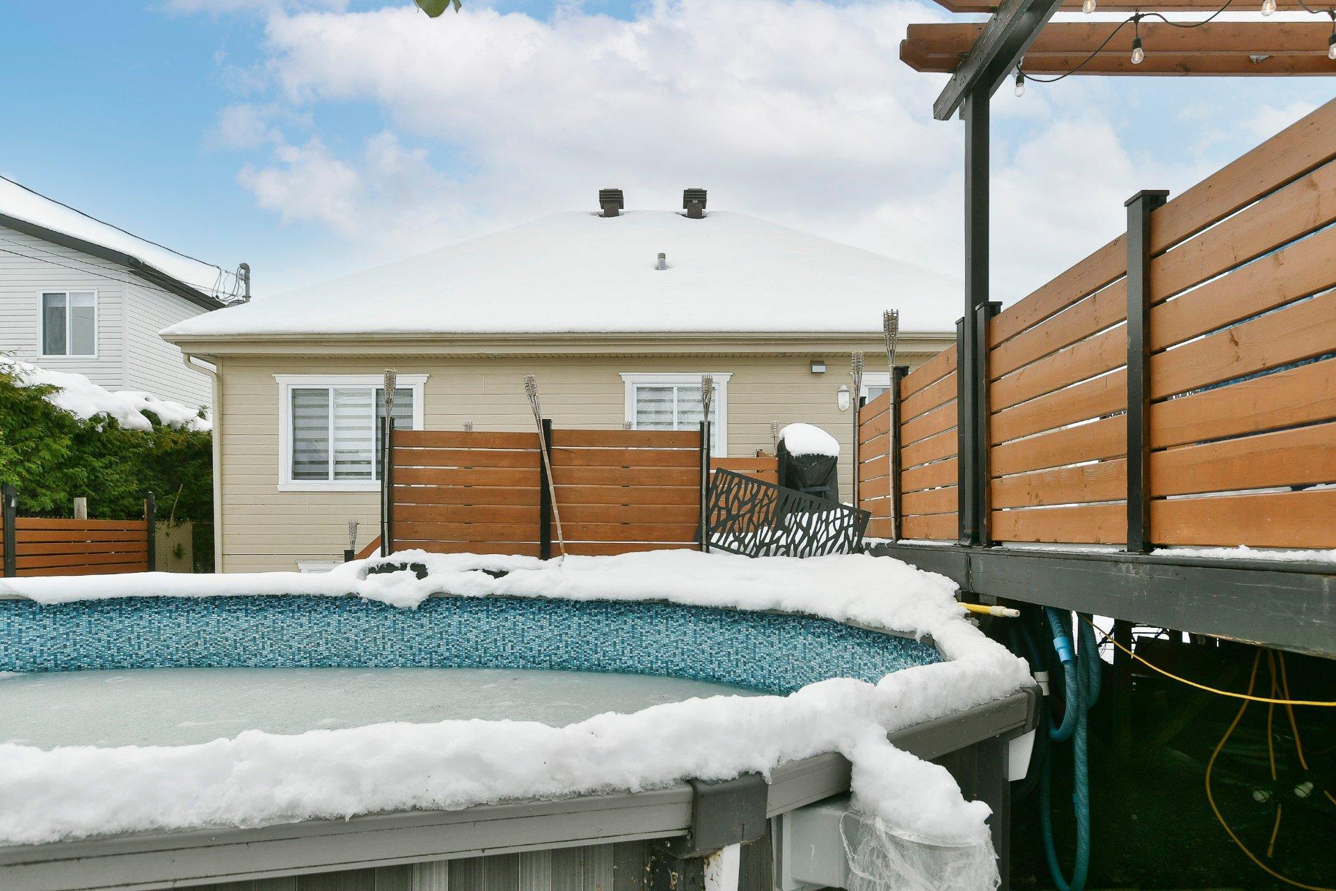 









365


Rue de la Fruitière

,
Saint-Lin/Laurentides,




QC
J5X2R6

