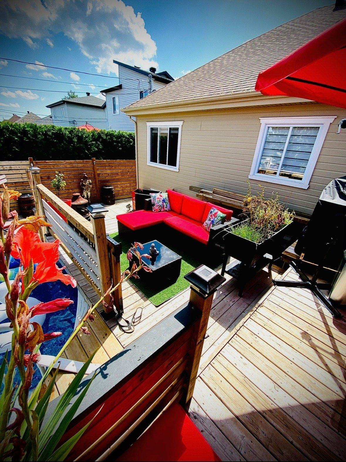 









365


Rue de la Fruitière

,
Saint-Lin/Laurentides,




QC
J5X2R6

