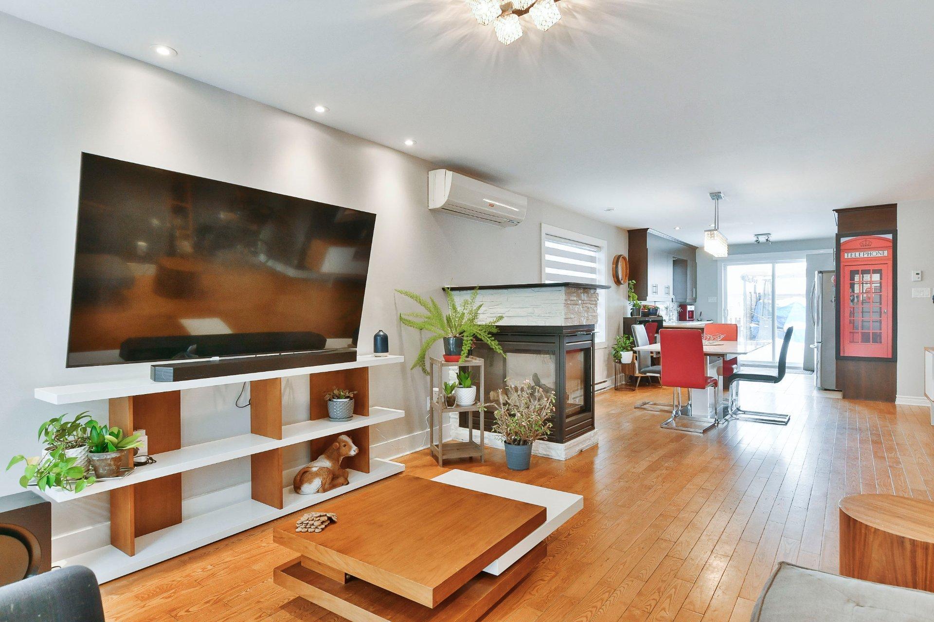 









365


Rue de la Fruitière

,
Saint-Lin/Laurentides,




QC
J5X2R6

