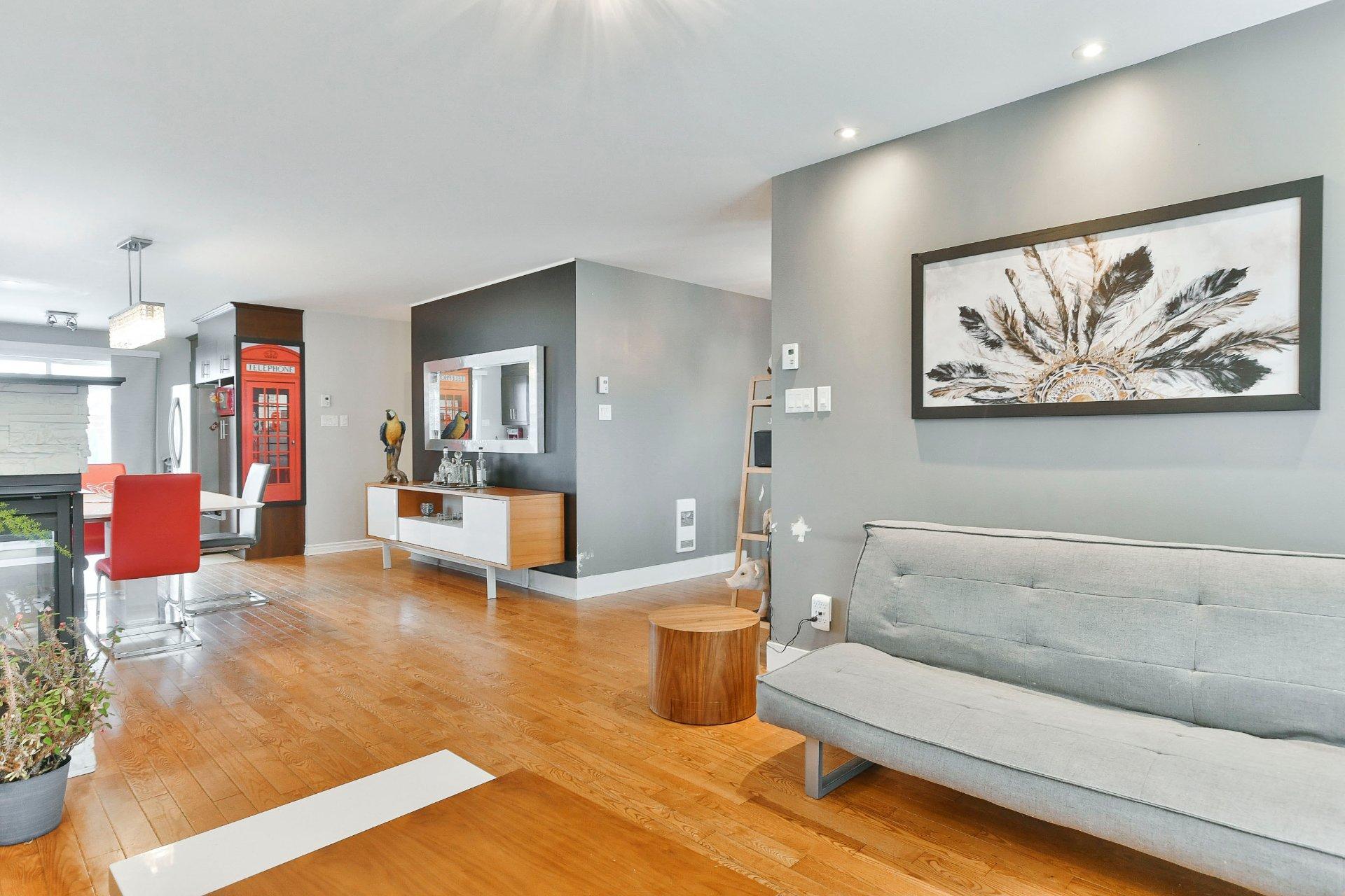 









365


Rue de la Fruitière

,
Saint-Lin/Laurentides,




QC
J5X2R6

