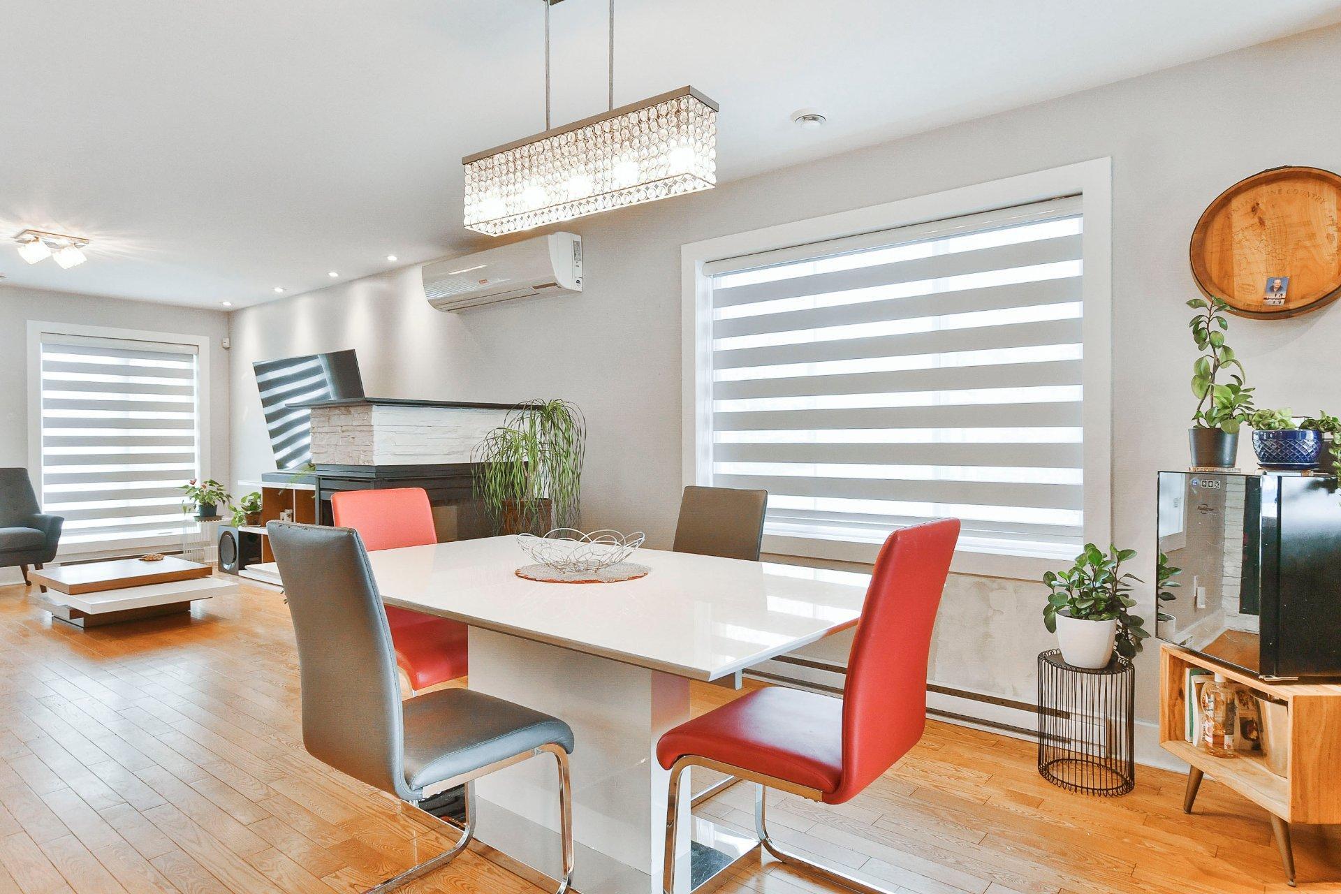 









365


Rue de la Fruitière

,
Saint-Lin/Laurentides,




QC
J5X2R6

