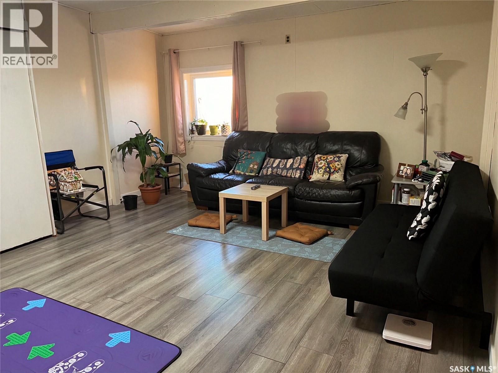 












40 Centre STREET

,
Fox Valley,




Saskatchewan
S0N0V0

