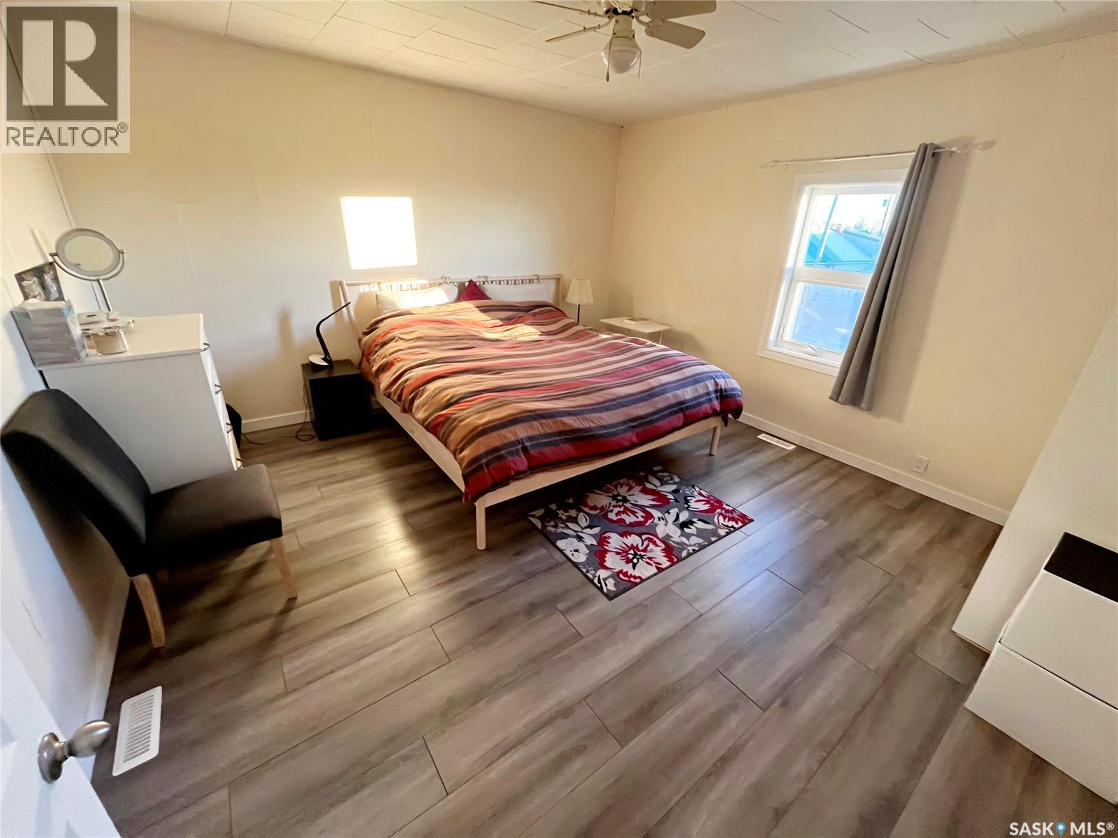 












40 Centre STREET

,
Fox Valley,




Saskatchewan
S0N0V0

