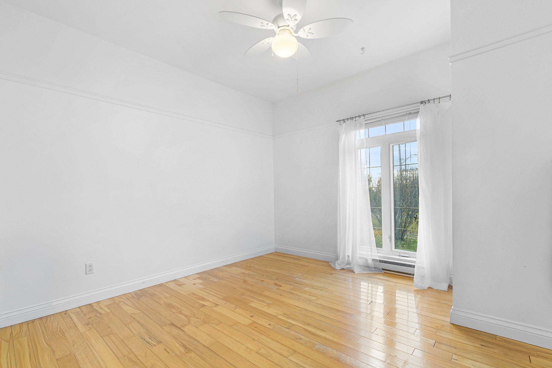 









18


Rue du Vieux-Verger

,
Brownsburg-Chatham,




QC
J8G2R1

