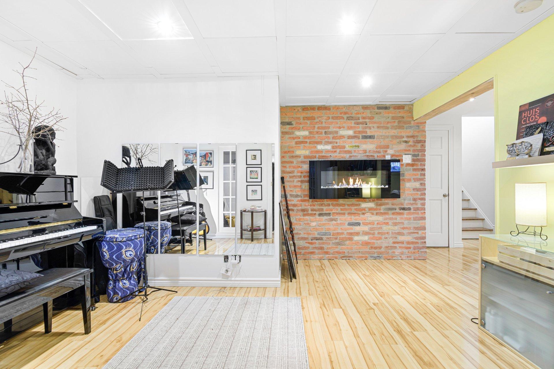 









18


Rue du Vieux-Verger

,
Brownsburg-Chatham,




QC
J8G2R1

