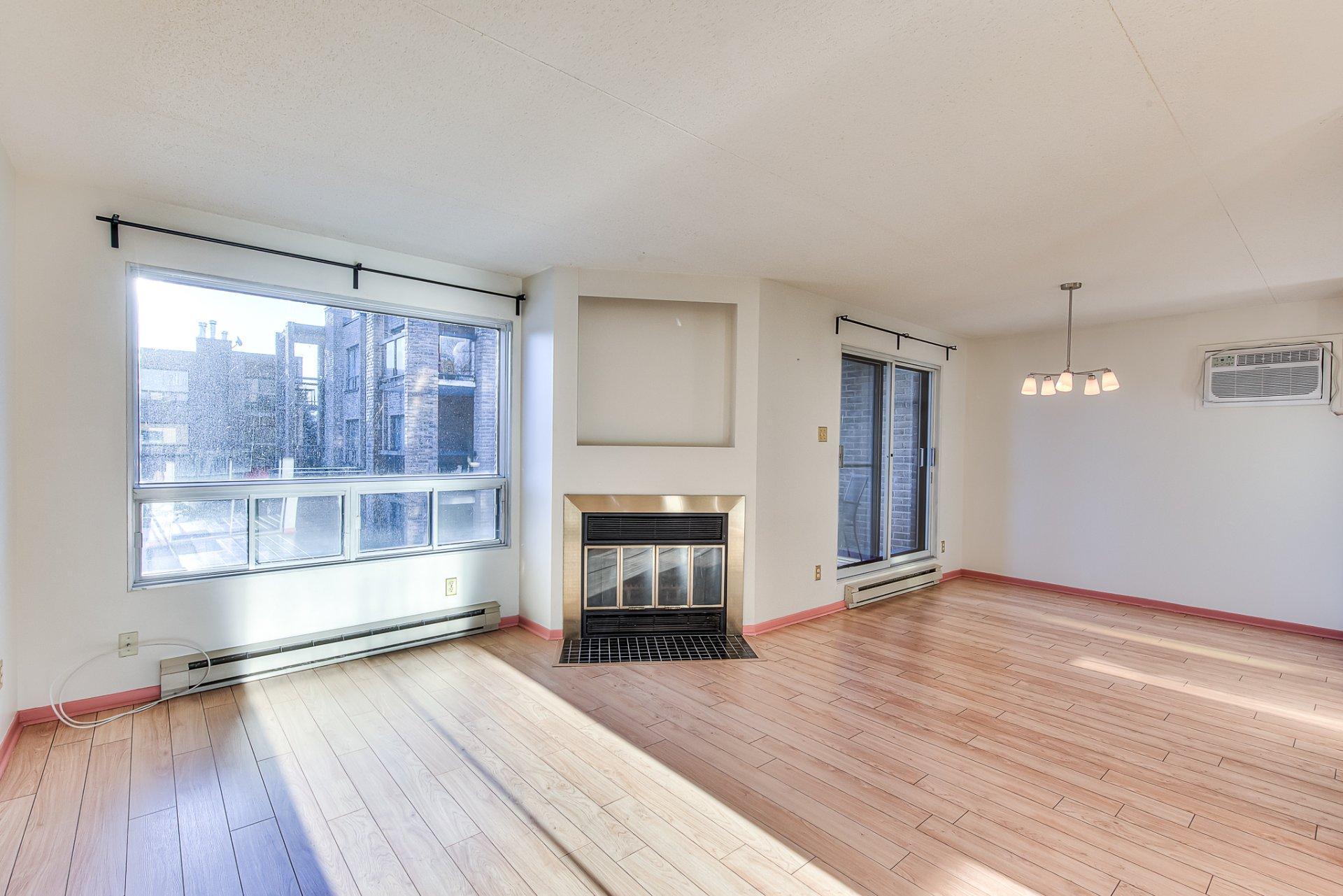 









11113


Rue Meighen

, 3,
Montréal (Pierrefonds-Roxboro),




QC
H8Y3H7

