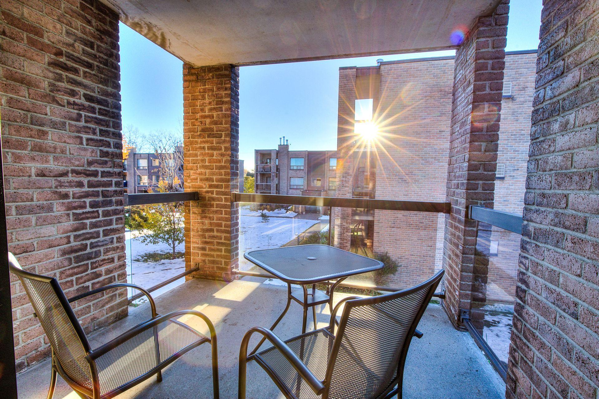 









11113


Rue Meighen

, 3,
Montréal (Pierrefonds-Roxboro),




QC
H8Y3H7

