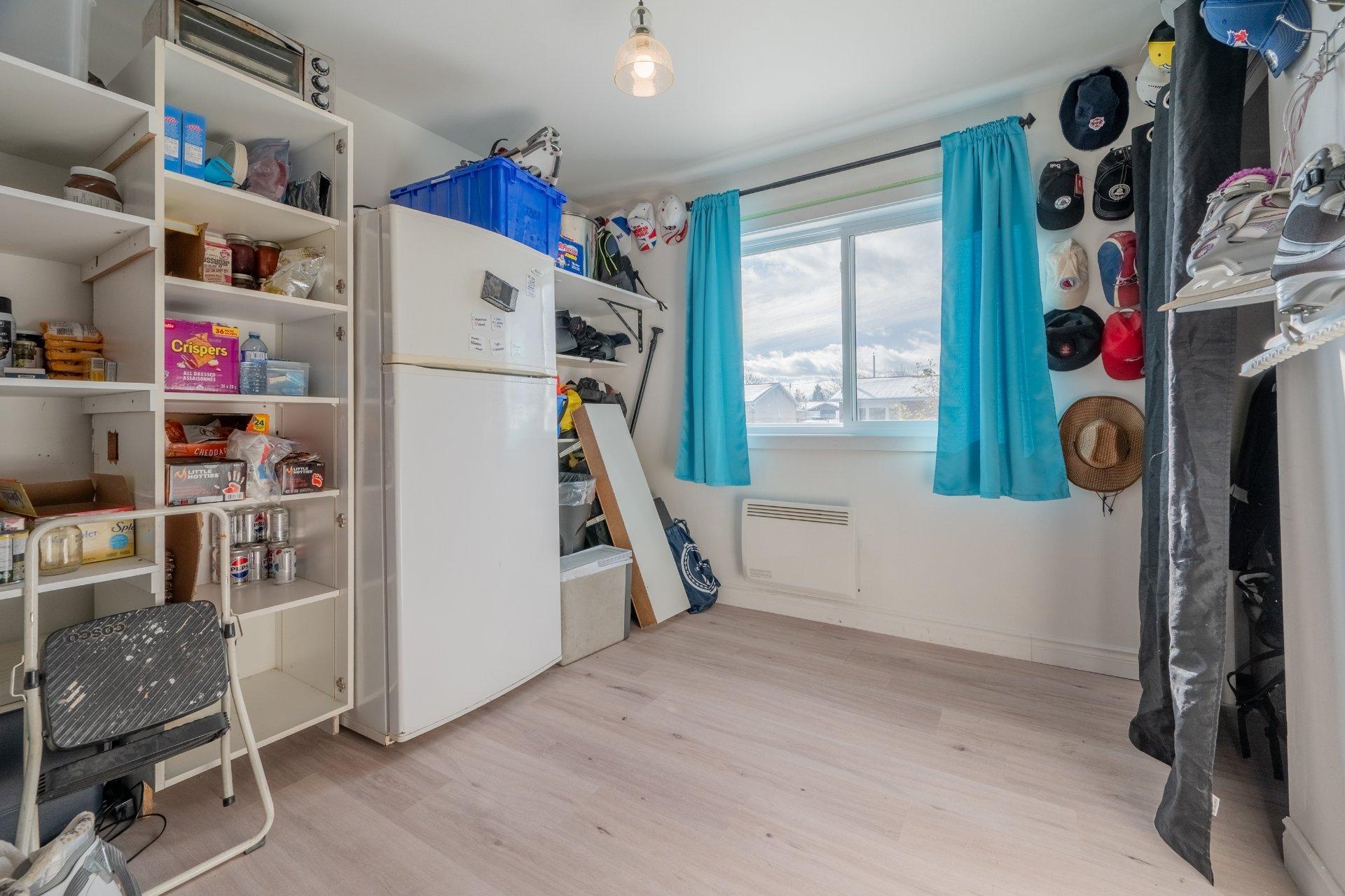 









187


Rue Émond

,
Varennes,




QC
J3X1C2

