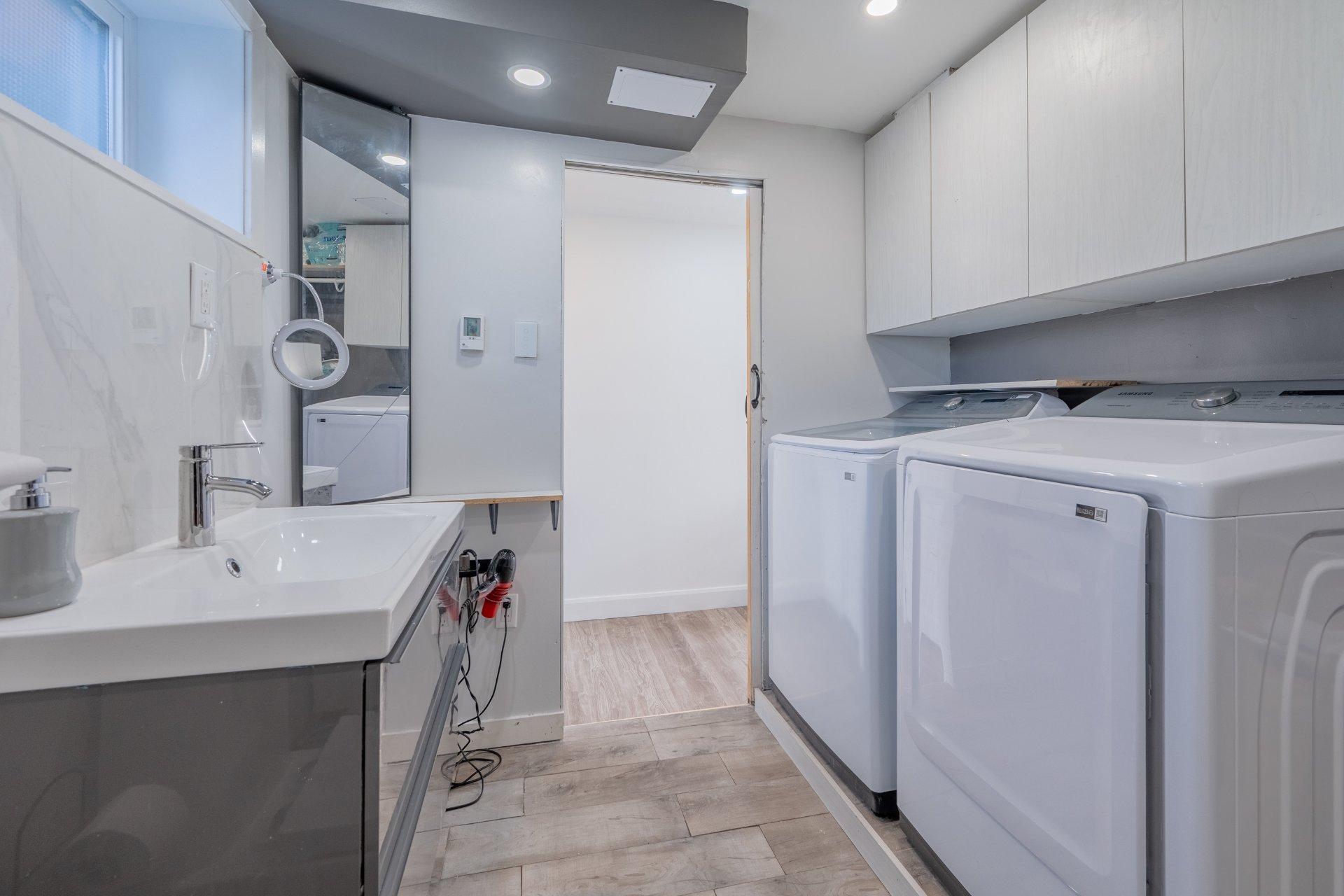 









187


Rue Émond

,
Varennes,




QC
J3X1C2

