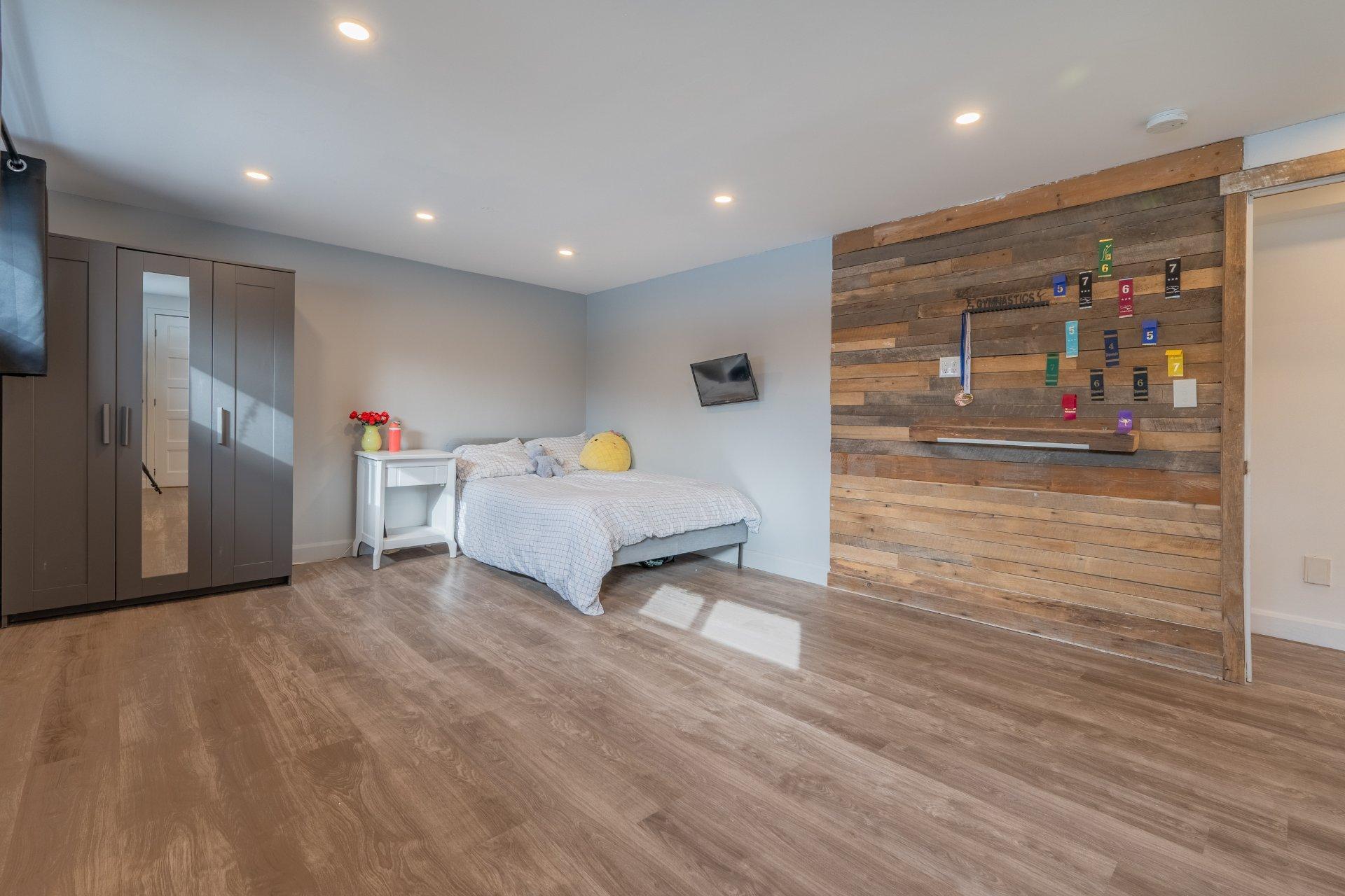 









187


Rue Émond

,
Varennes,




QC
J3X1C2

