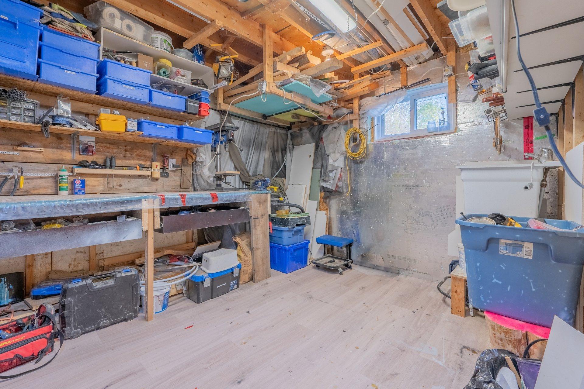 









187


Rue Émond

,
Varennes,




QC
J3X1C2

