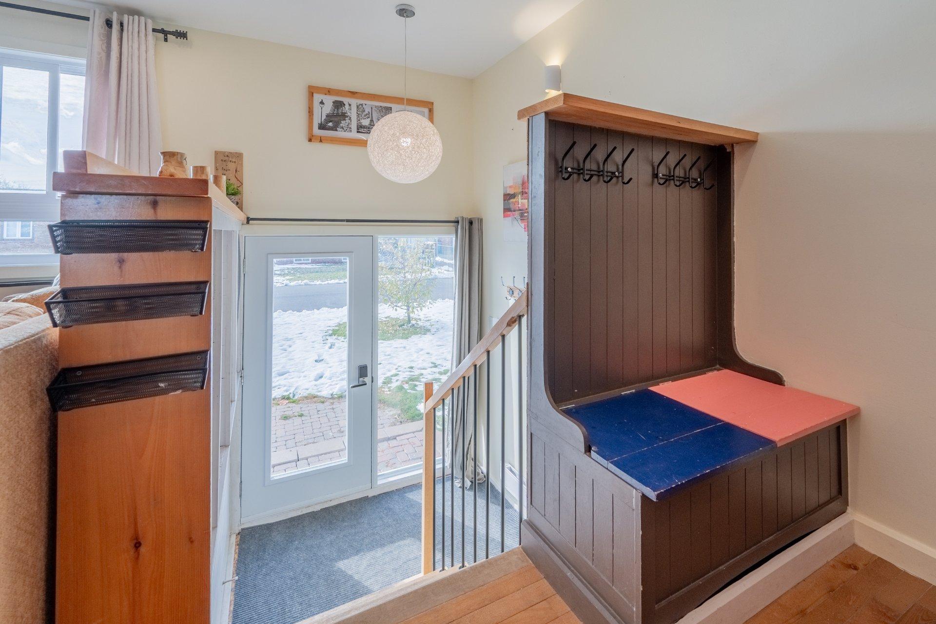 









187


Rue Émond

,
Varennes,




QC
J3X1C2

