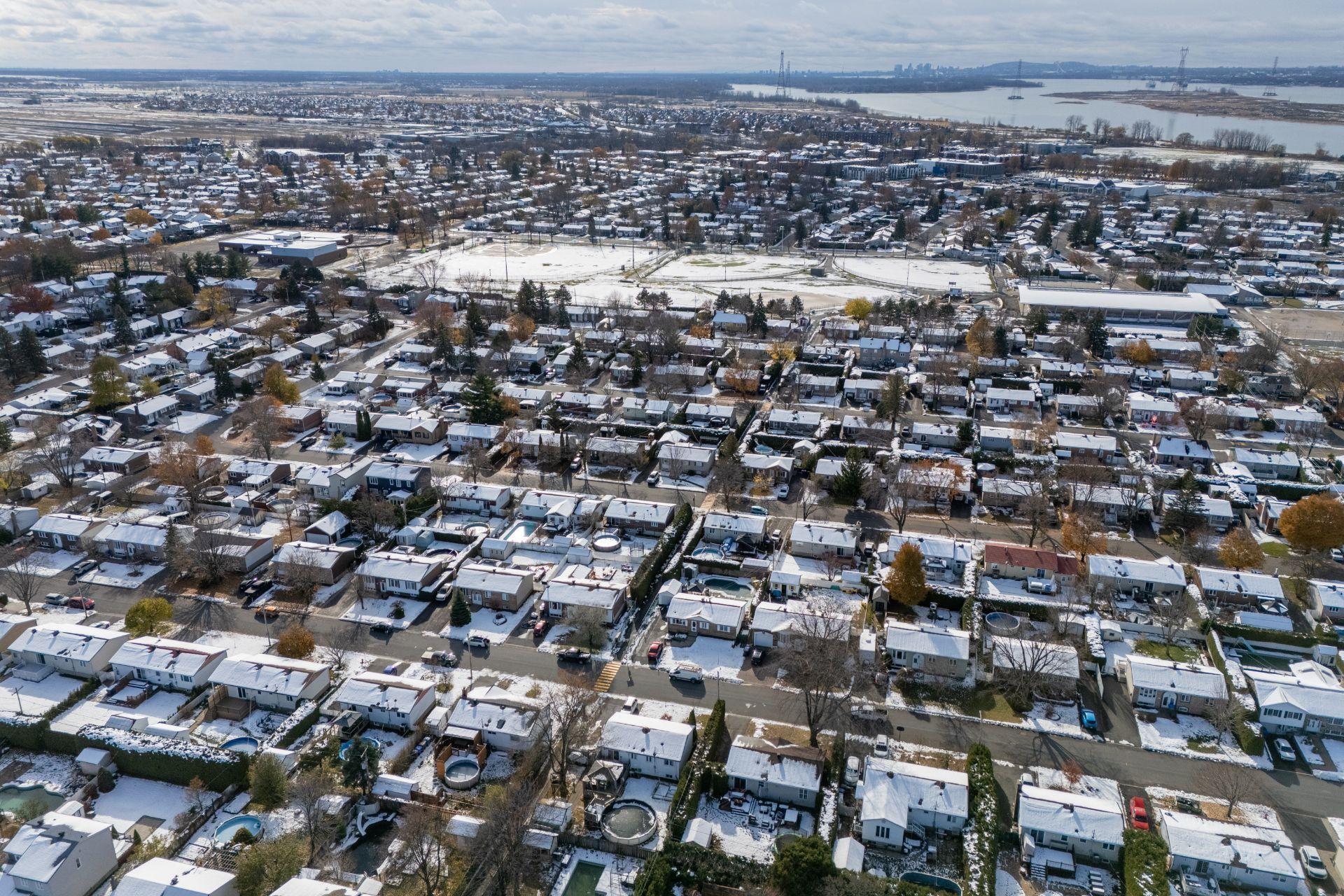 









187


Rue Émond

,
Varennes,




QC
J3X1C2

