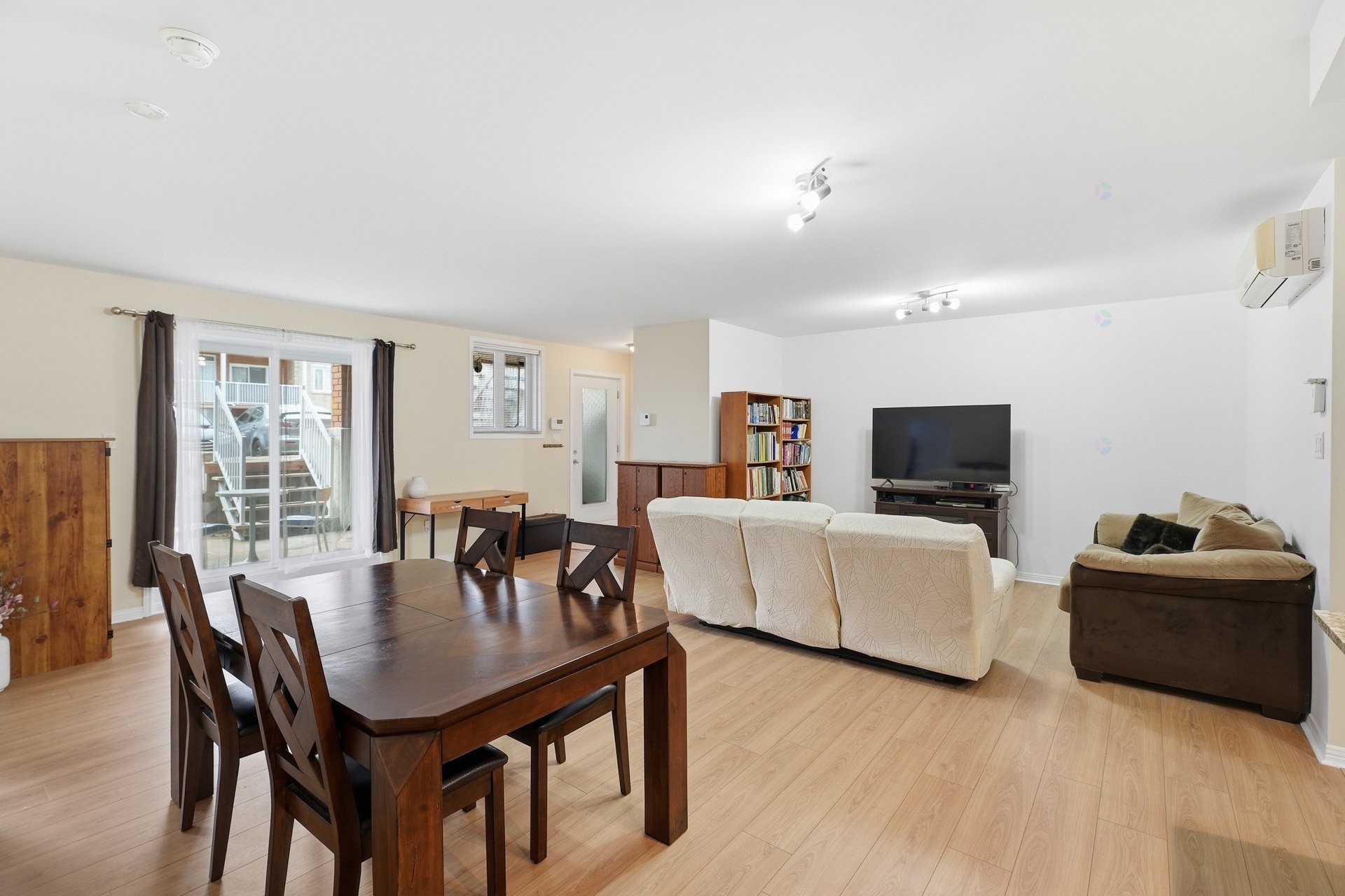 









41


Rue de Bruxelles

, 8,
Gatineau (Aylmer),




QC
J9J0M7

