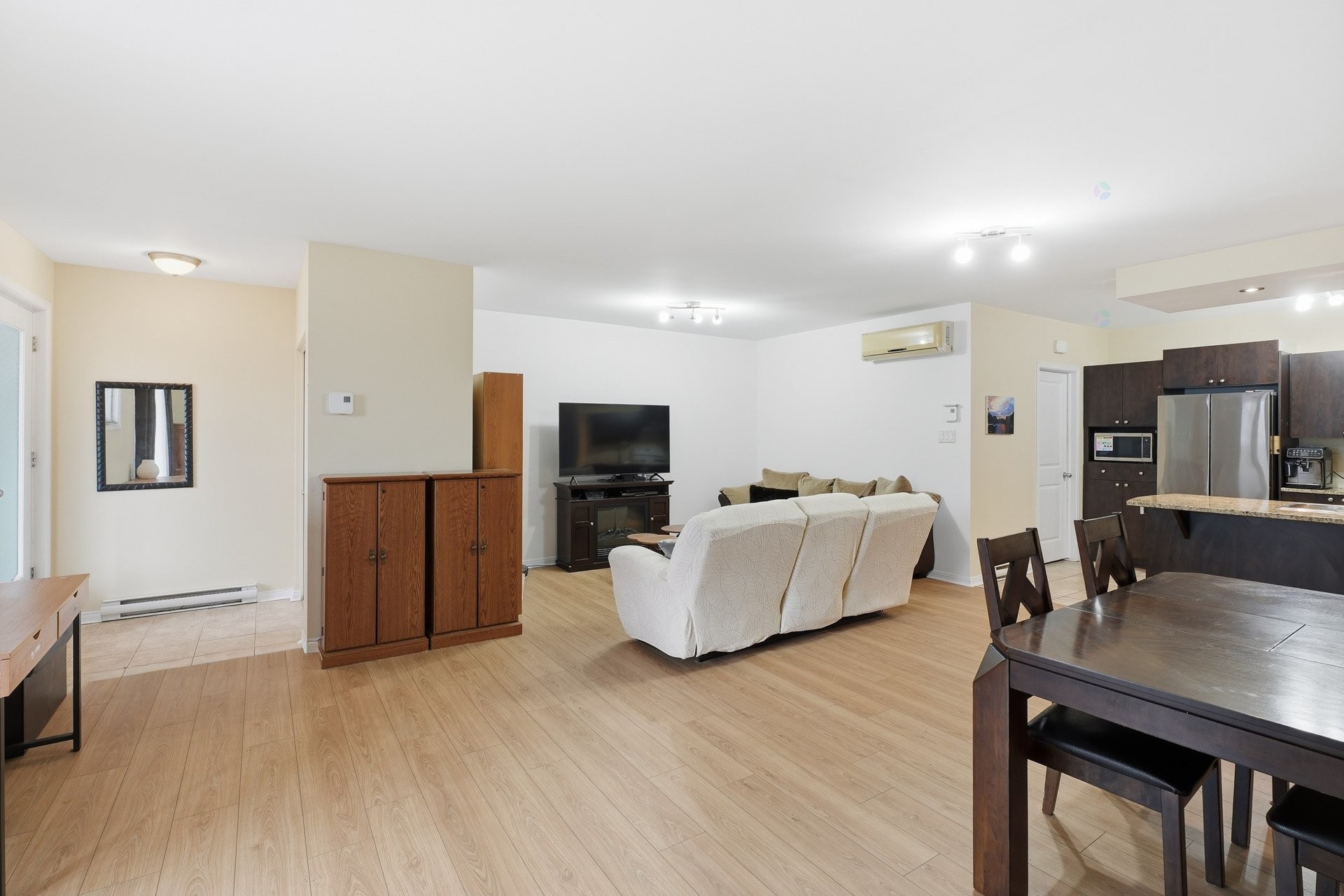 









41


Rue de Bruxelles

, 8,
Gatineau (Aylmer),




QC
J9J0M7

