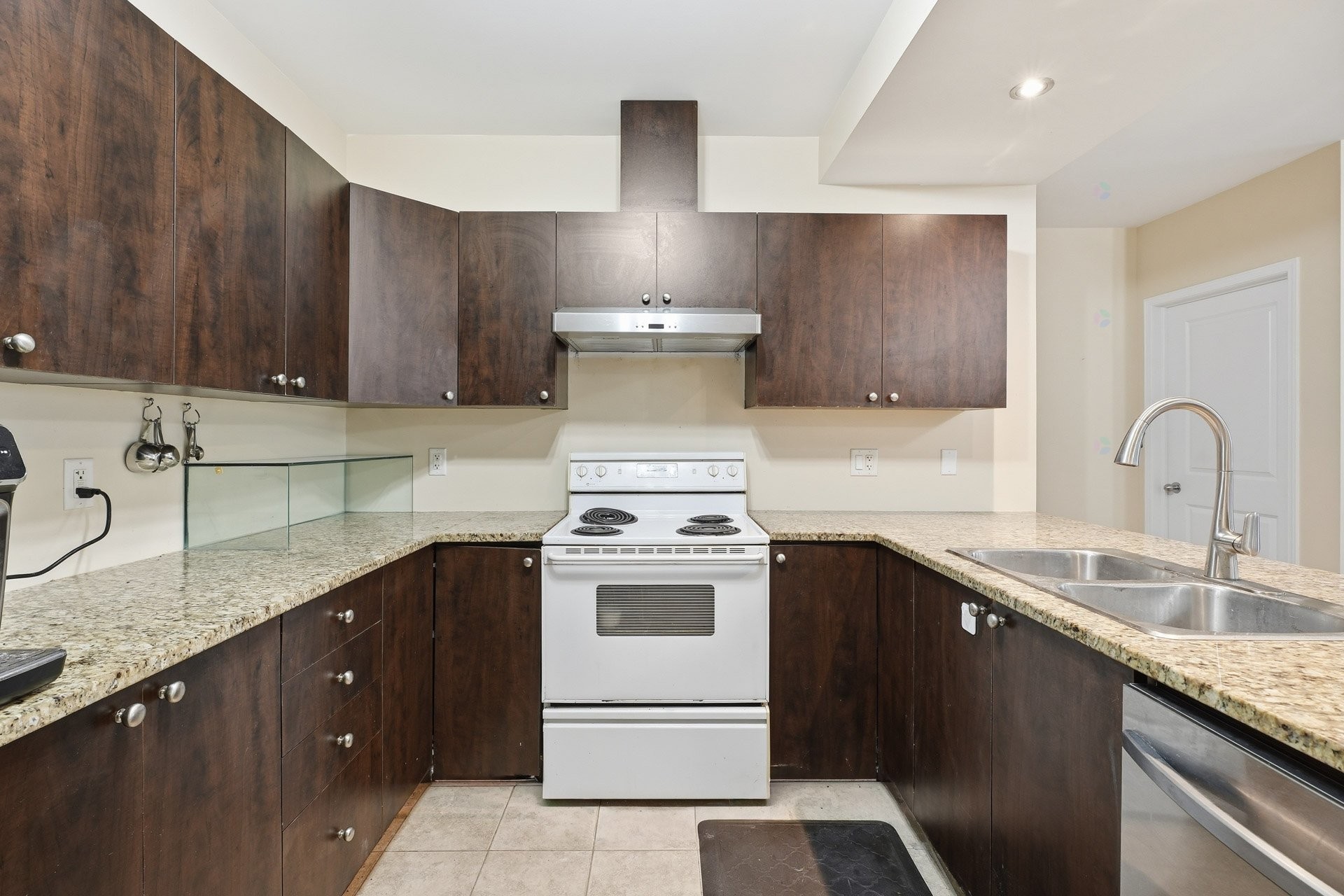 









41


Rue de Bruxelles

, 8,
Gatineau (Aylmer),




QC
J9J0M7

