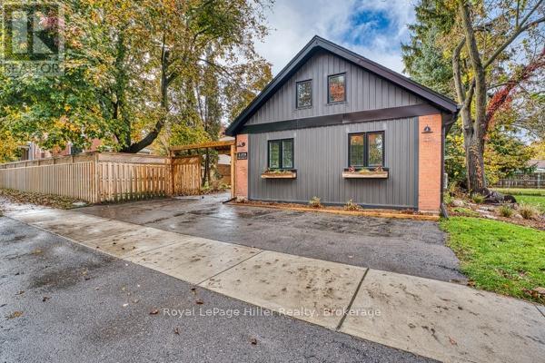 












2 - 378 NELSON STREET

,
Stratford,




Ontario
N5A2K8

