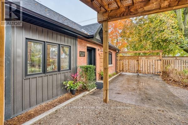 












2 - 378 NELSON STREET

,
Stratford,




Ontario
N5A2K8

