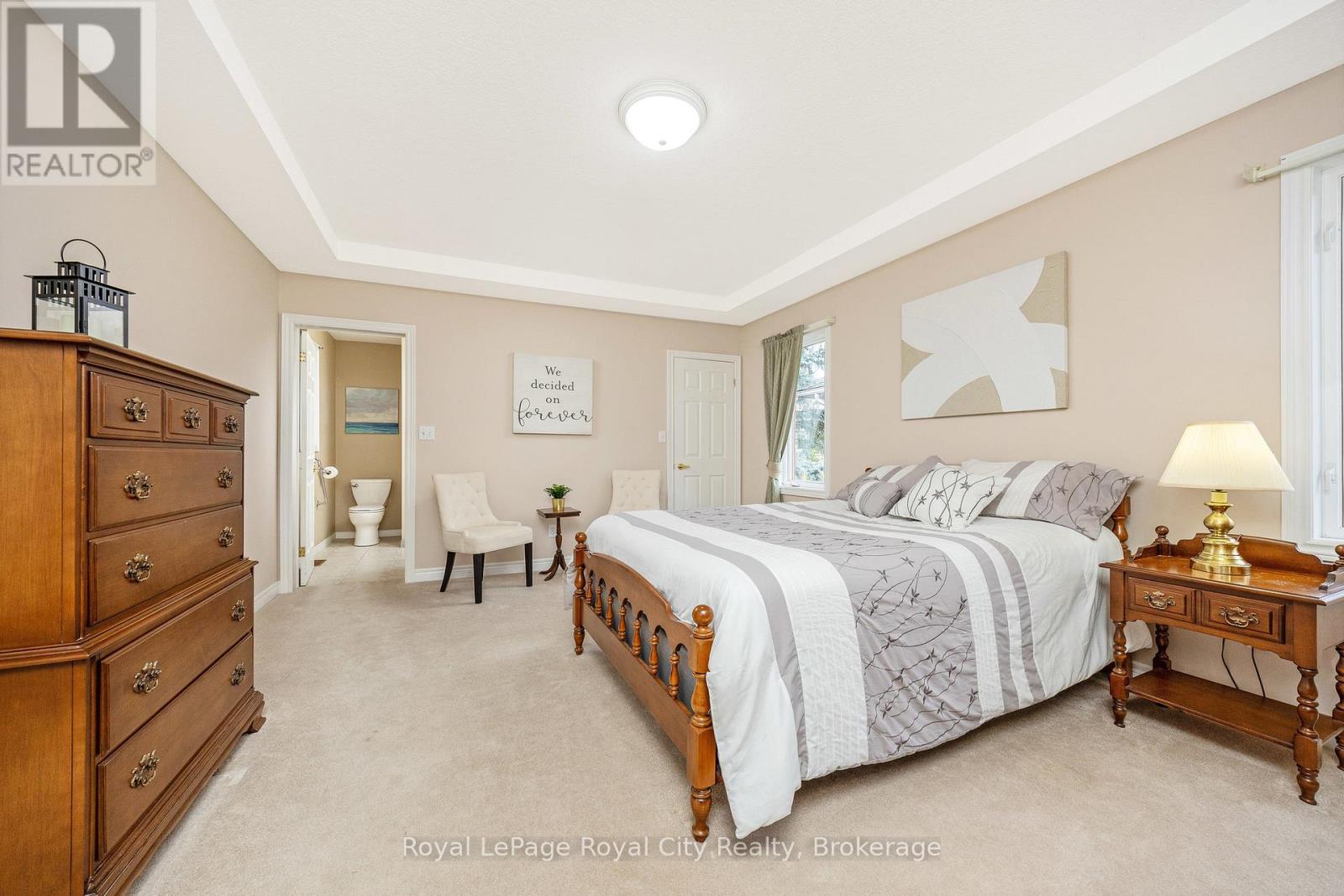 












120 BERNARDI CRESCENT

,
Guelph/Eramosa (Rockwood),




Ontario
N0B2K0

