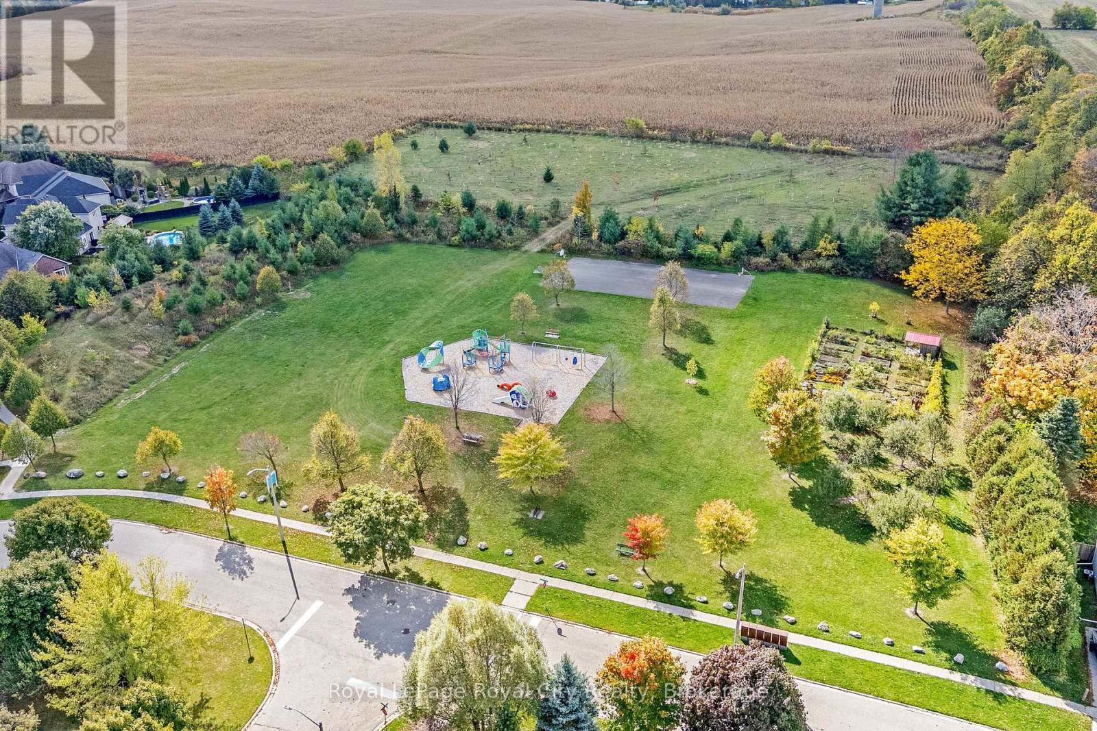 












120 BERNARDI CRESCENT

,
Guelph/Eramosa (Rockwood),




Ontario
N0B2K0

