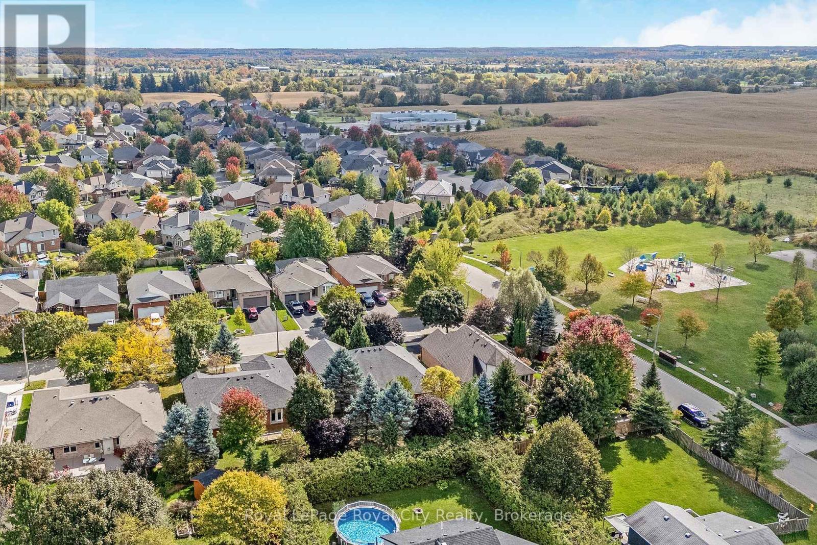 












120 BERNARDI CRESCENT

,
Guelph/Eramosa (Rockwood),




Ontario
N0B2K0

