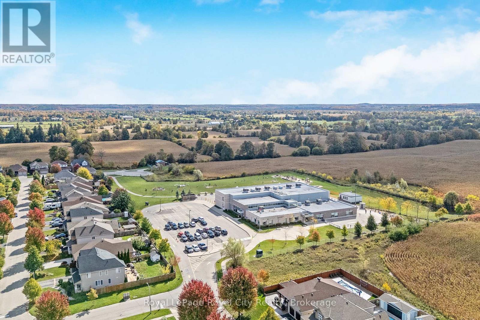 












120 BERNARDI CRESCENT

,
Guelph/Eramosa (Rockwood),




Ontario
N0B2K0

