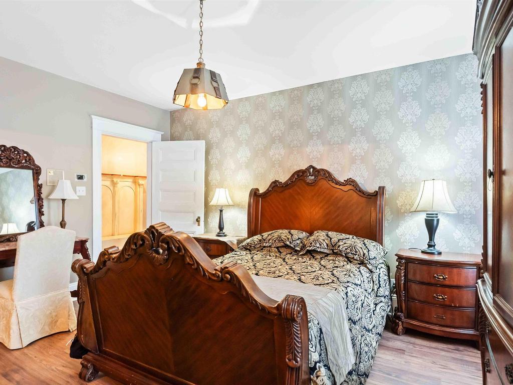 












20 Victoria Avenue

,
Weymouth,




NS
B0W 3T0

