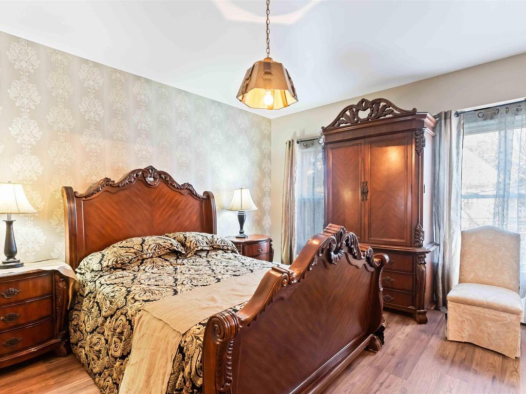 












20 Victoria Avenue

,
Weymouth,




NS
B0W 3T0

