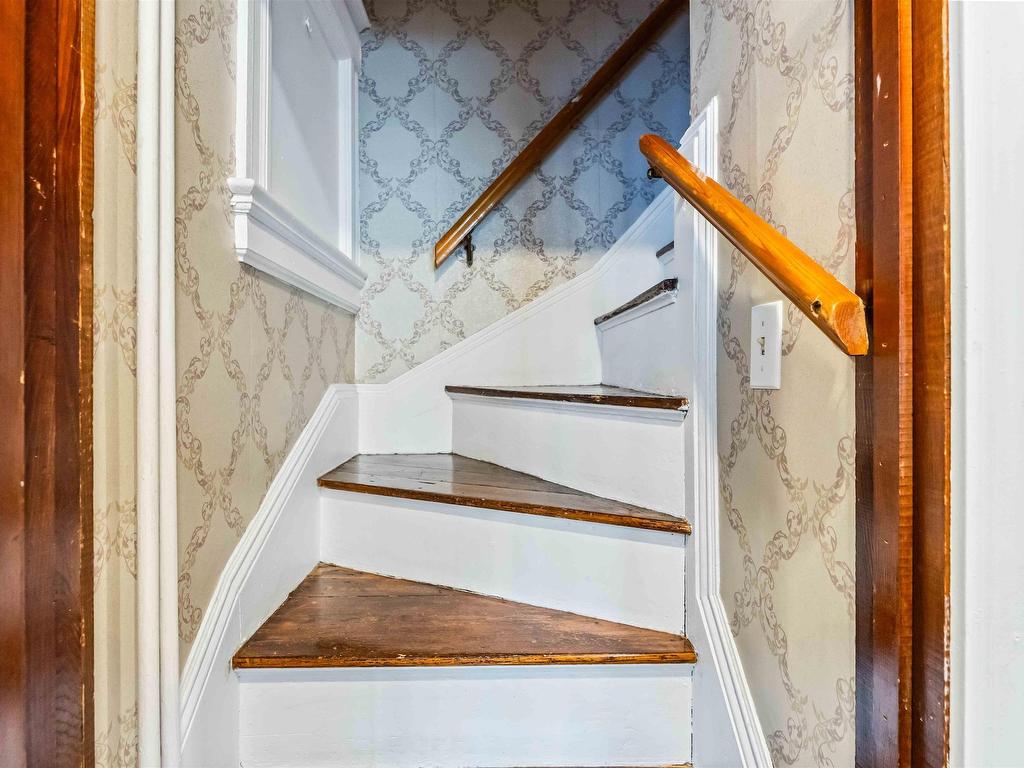 












20 Victoria Avenue

,
Weymouth,




NS
B0W 3T0

