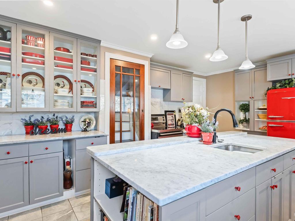 












20 Victoria Avenue

,
Weymouth,




NS
B0W 3T0

