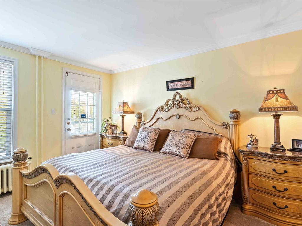 












20 Victoria Avenue

,
Weymouth,




NS
B0W 3T0

