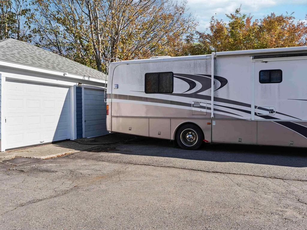 












20 Victoria Avenue

,
Weymouth,




NS
B0W 3T0

