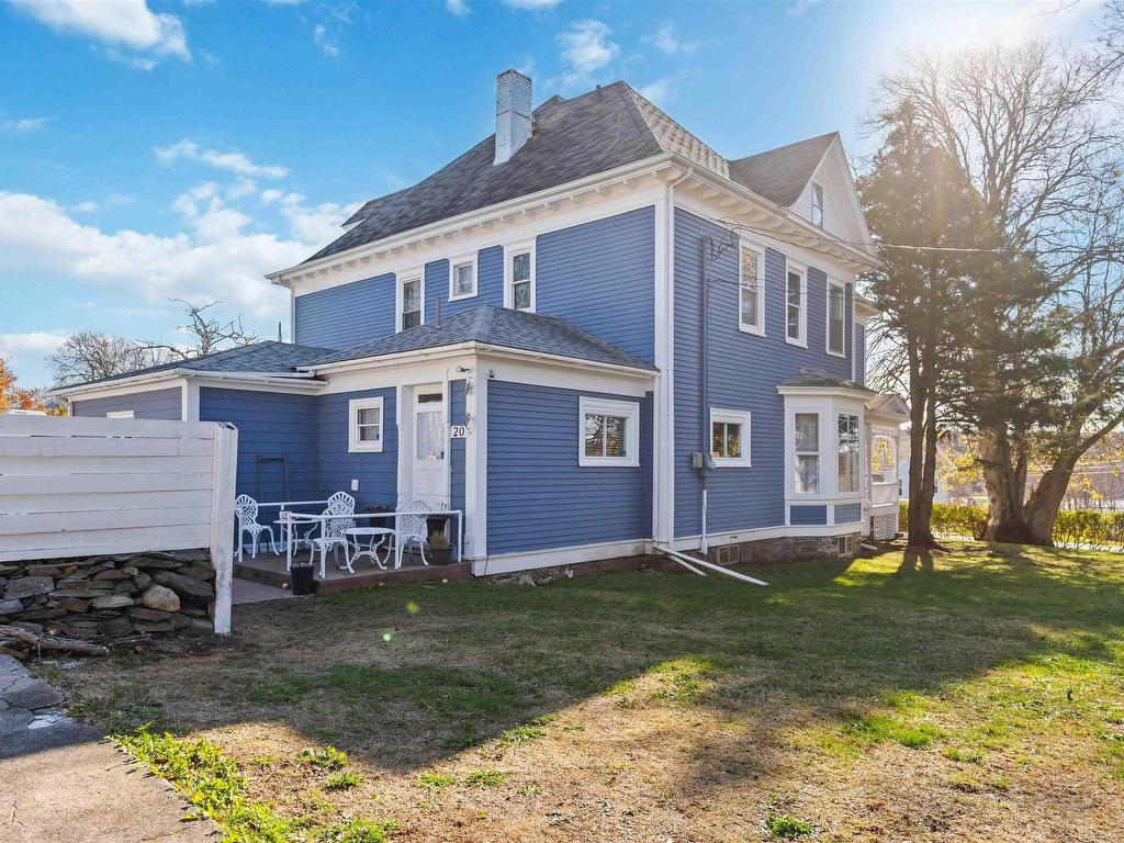 












20 Victoria Avenue

,
Weymouth,




NS
B0W 3T0

