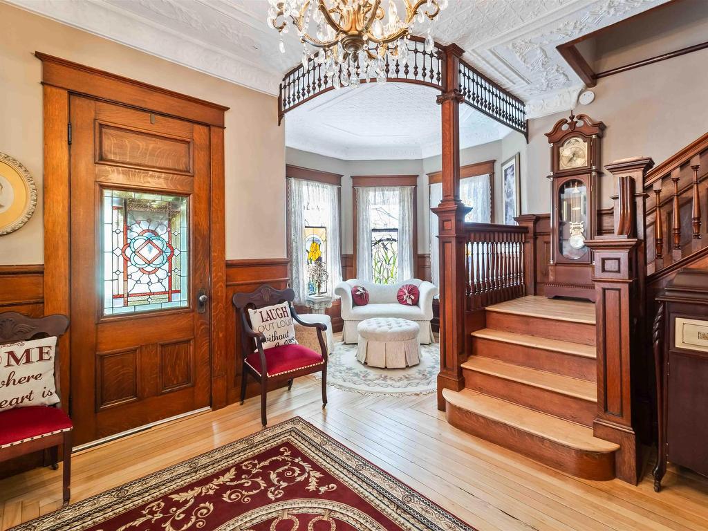 












20 Victoria Avenue

,
Weymouth,




NS
B0W 3T0

