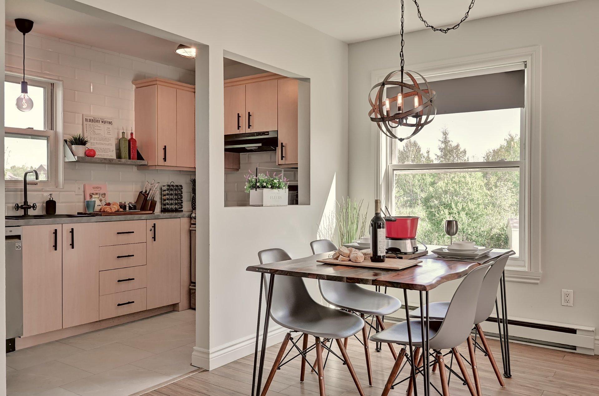 









2344


Place du Village

, 432,
Magog,




QC
J1X5Z2

