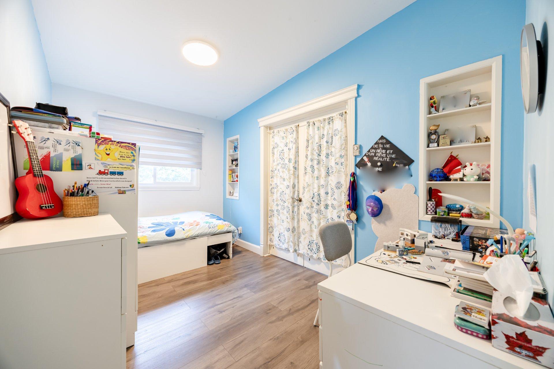 









204


5e Avenue

,
Laval (Laval-des-Rapides),




QC
H7N4M6

