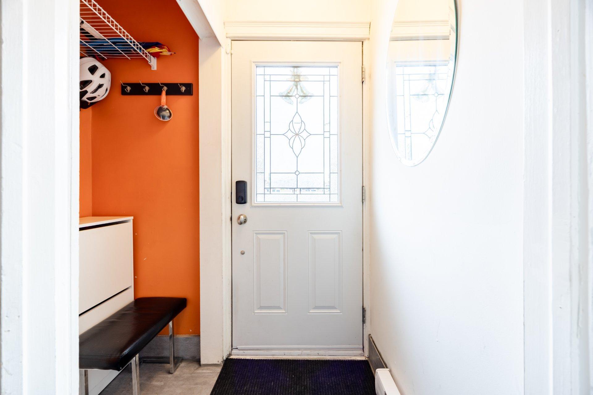 









204


5e Avenue

,
Laval (Laval-des-Rapides),




QC
H7N4M6

